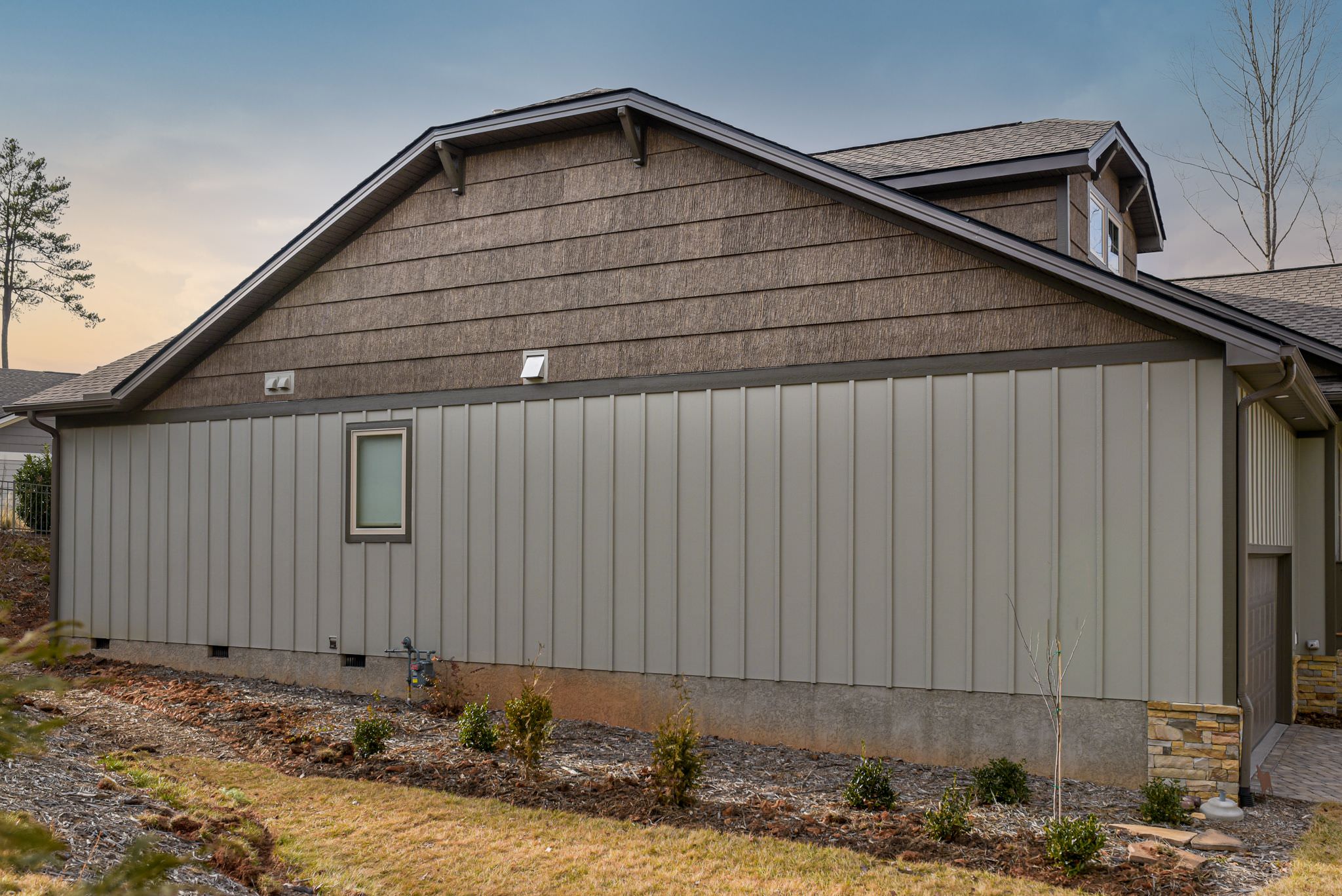 SmartBark blog — biltmore-lake-barkclad-slim-pro-standard-in-gray